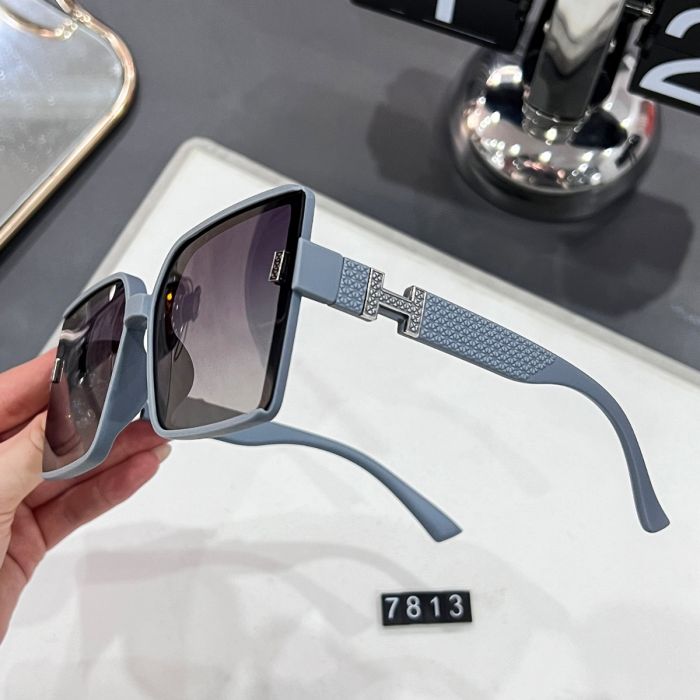 Large Square Frame Sunglasses