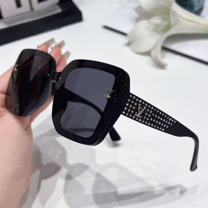 Square Glitter Frame Sunglasses with Diamanté Detail