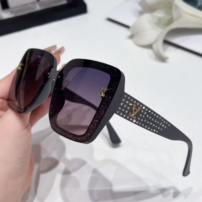 Square Glitter Frame Sunglasses with Diamanté Detail