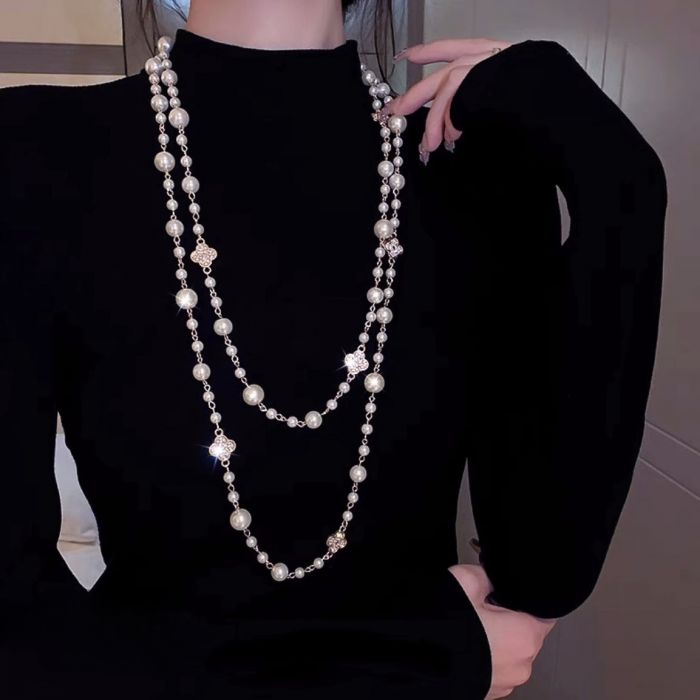 Pearl & Petal Long Necklace