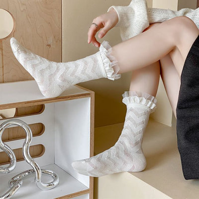 Ruffle Top Textured Socks