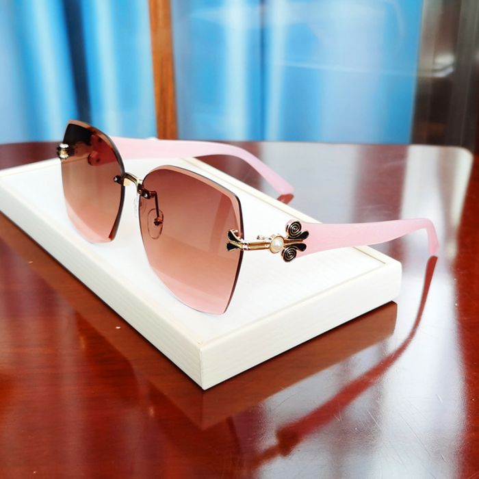 Rimless Butterfly Lens Sunglasses with Deco Pearl Detail